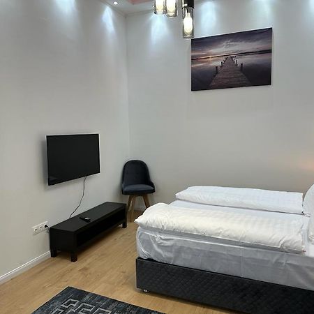 Lizu Apartmant Будапешт Екстер'єр фото