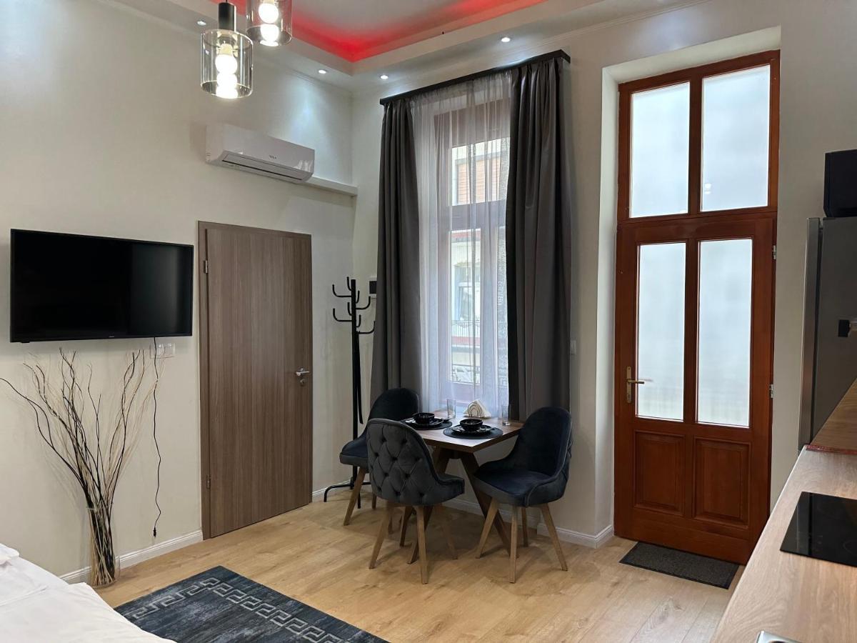 Lizu Apartmant Будапешт Екстер'єр фото